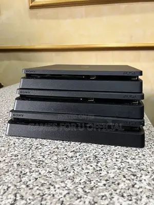 PlayStation 4 Slim Console FXT