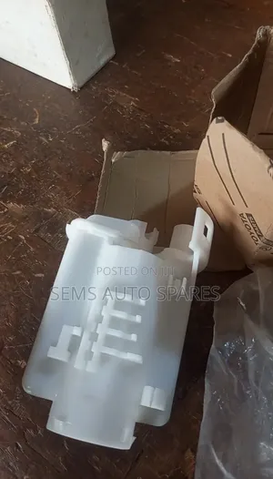 Fuel Filter - Toyota Noah