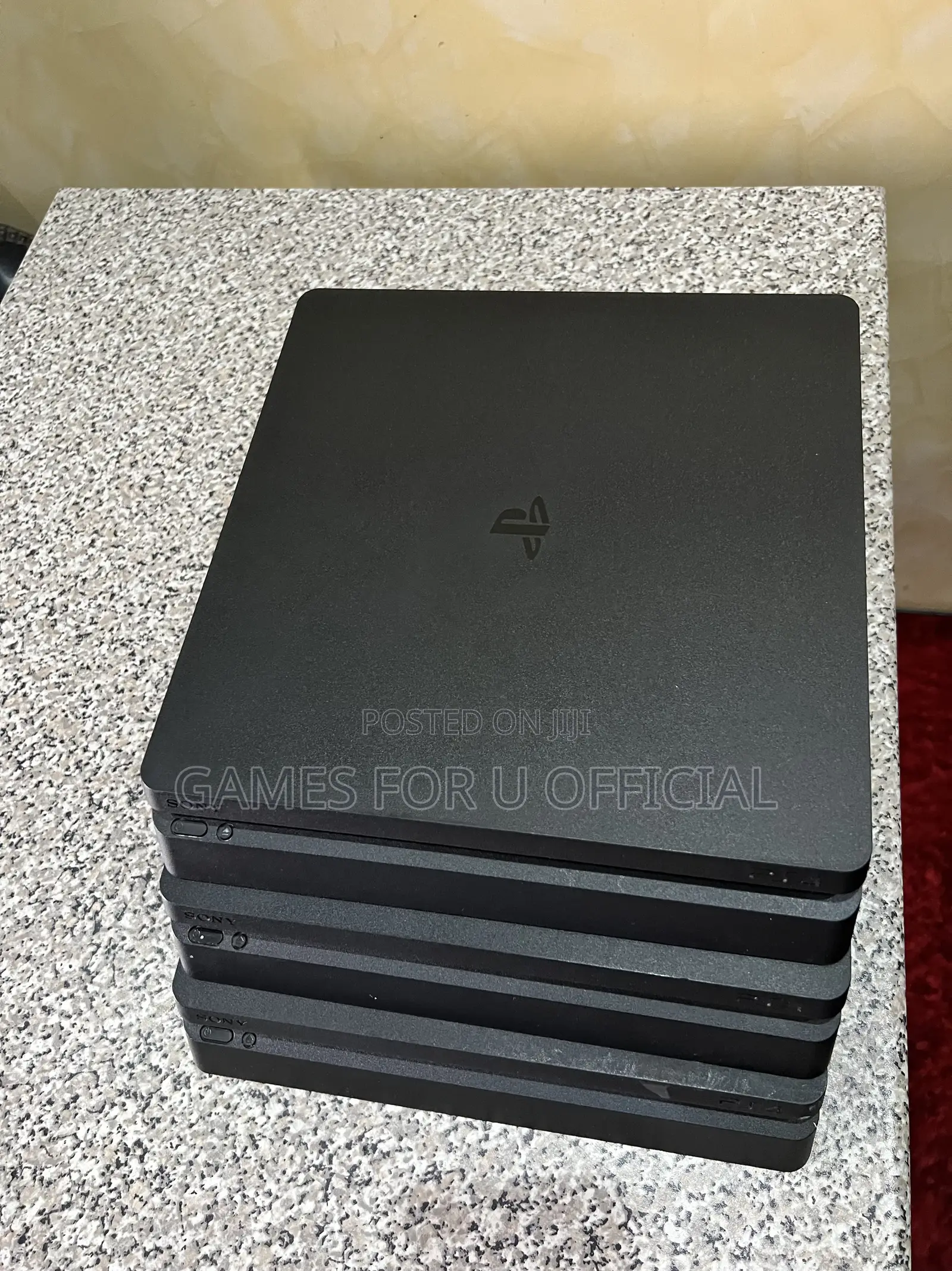 FXT PS4 Chipped 8 Games UK Used