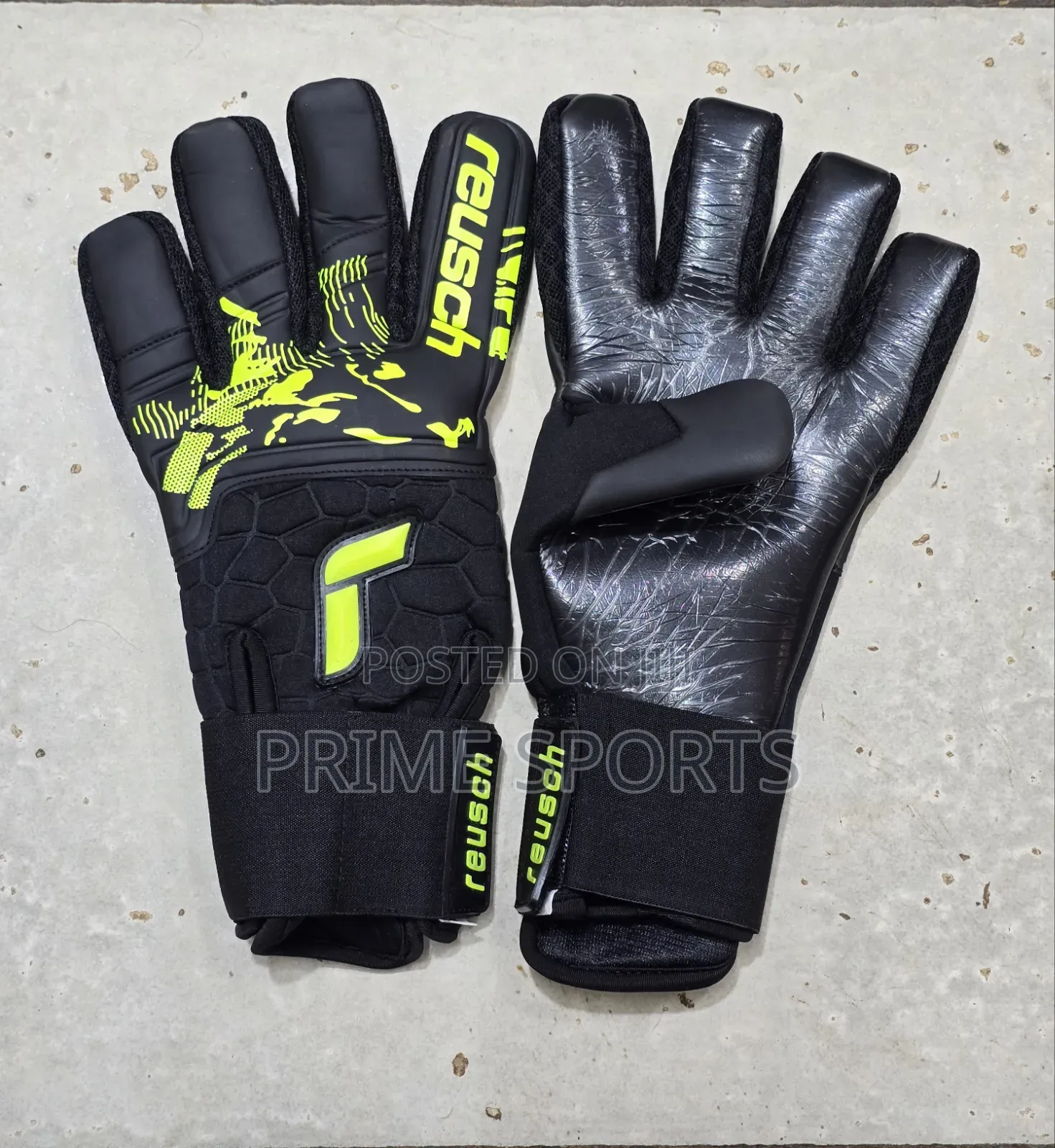 Goalkeeper Gloves Mix Base
