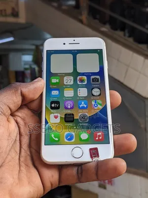 Apple iPhone 8 64 GB White