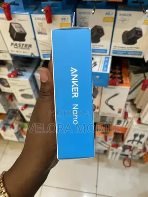 Anker 100W Smart Display USB C Adapter