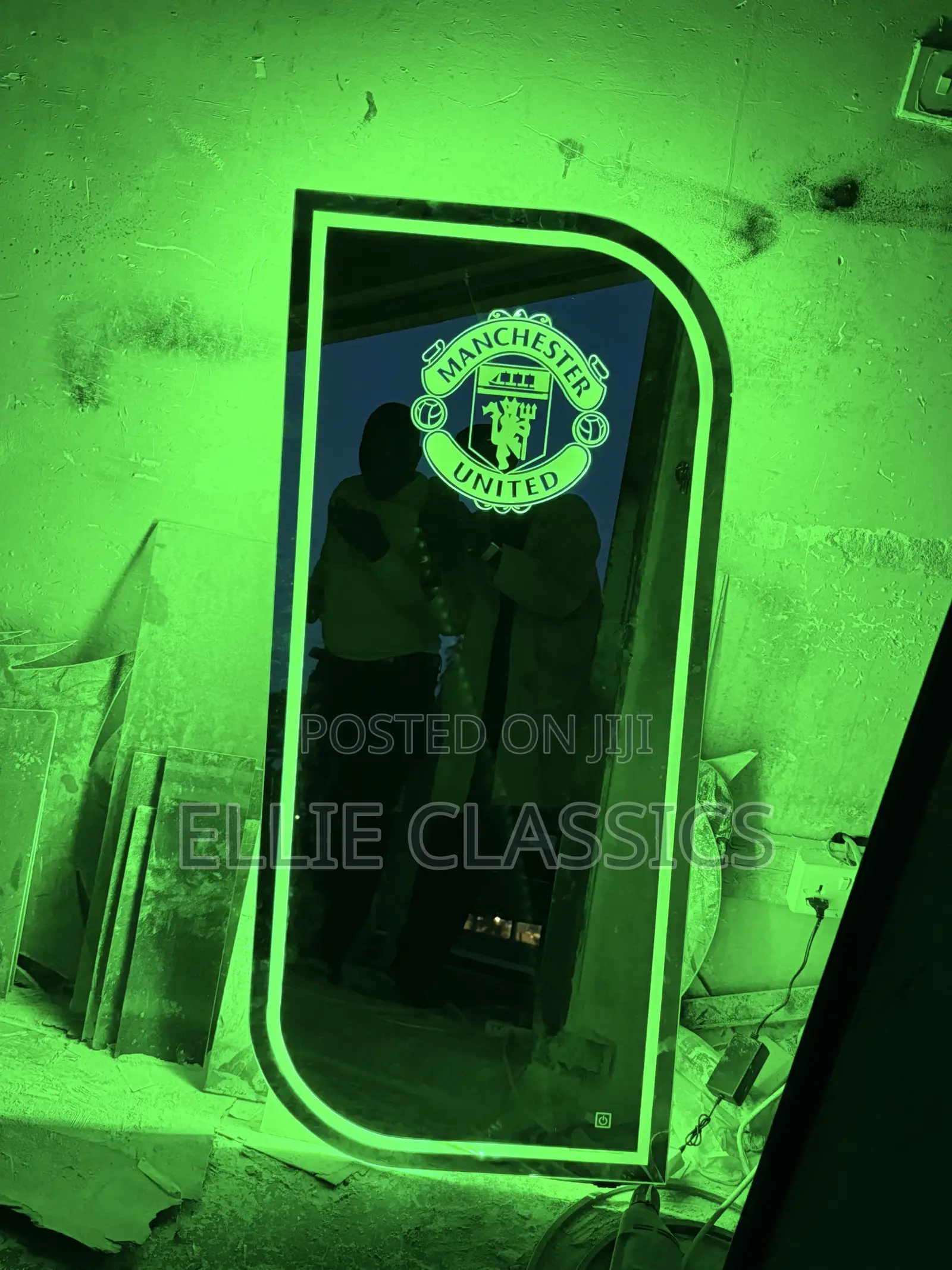 Led Two Curved Mirror