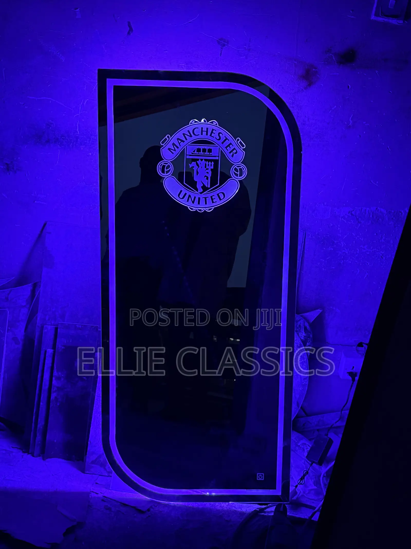 Led Two Curved Mirror