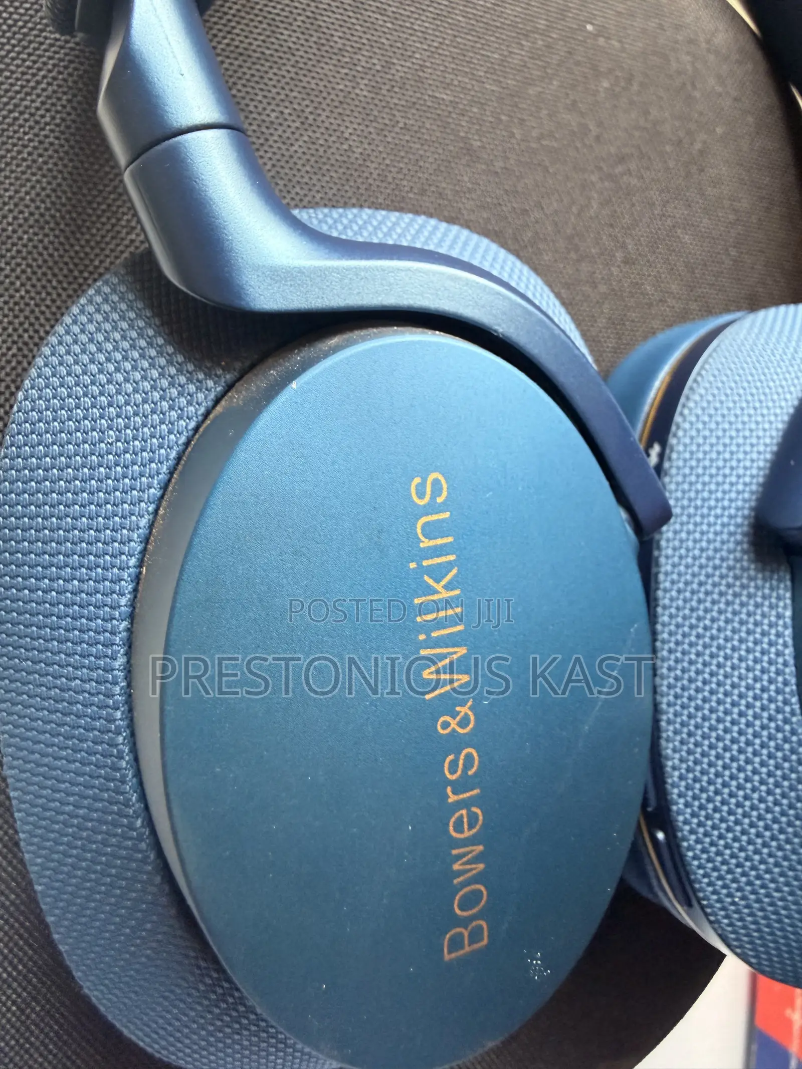 Bowers and Wilkins PX7 S2 Headphone