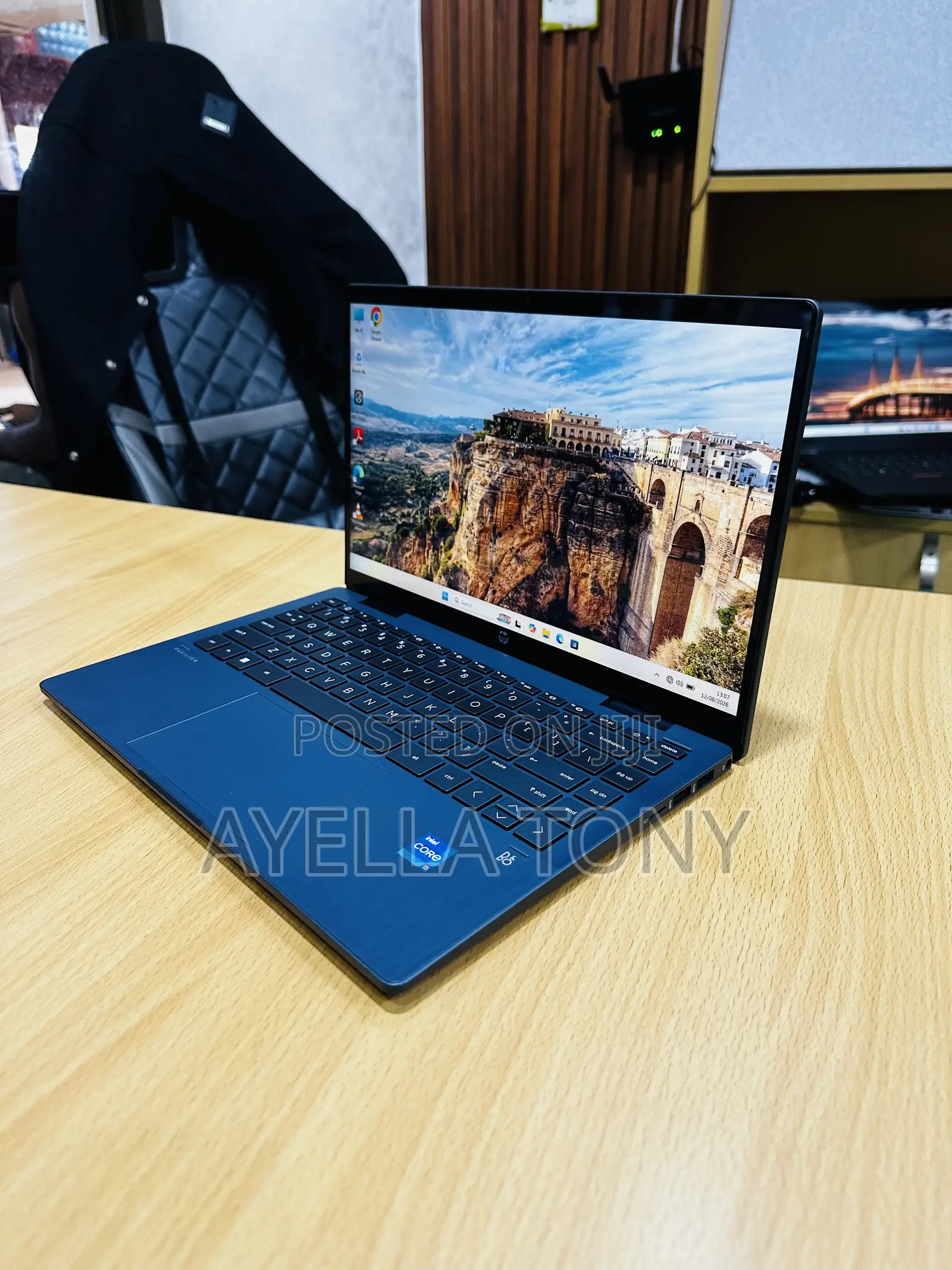 New Laptop HP Pavilion 14 8GB Intel Core i7 SSD 512GB