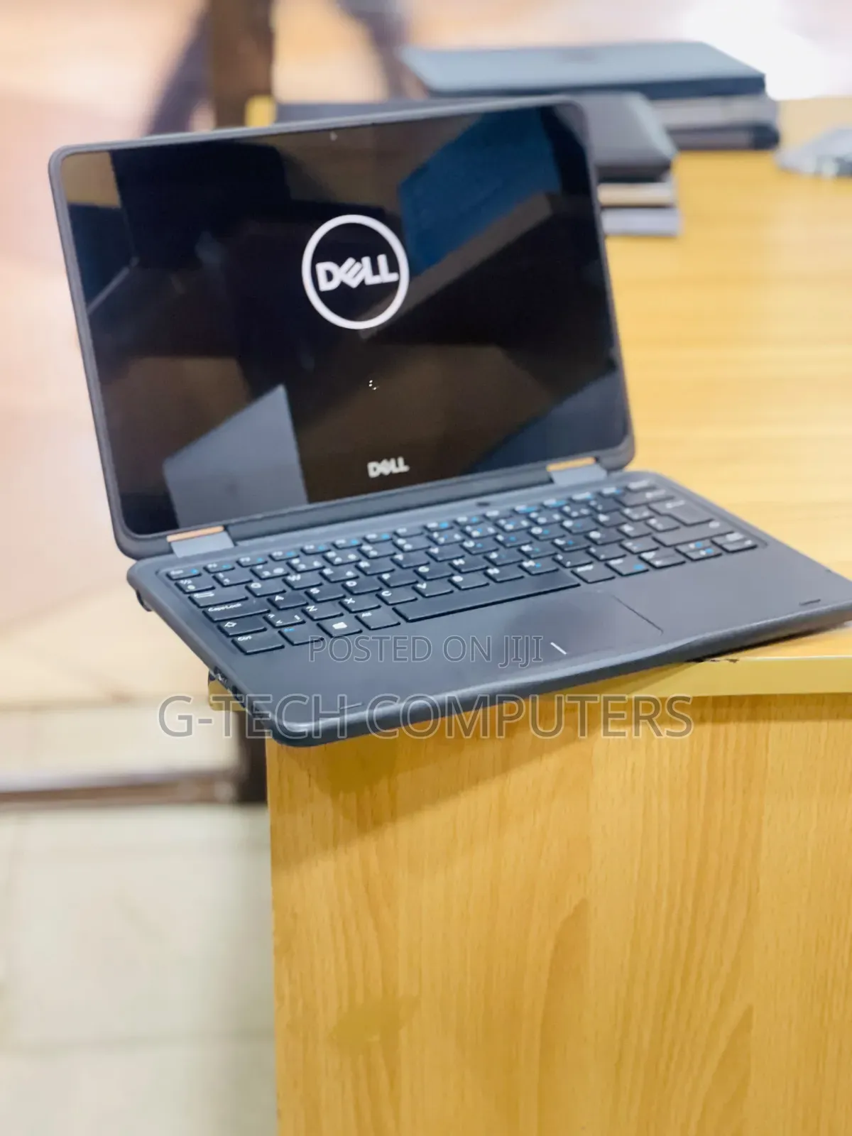 New Laptop Dell Latitude 3190 2-in-1 4GB Intel Celeron SSD 128GB