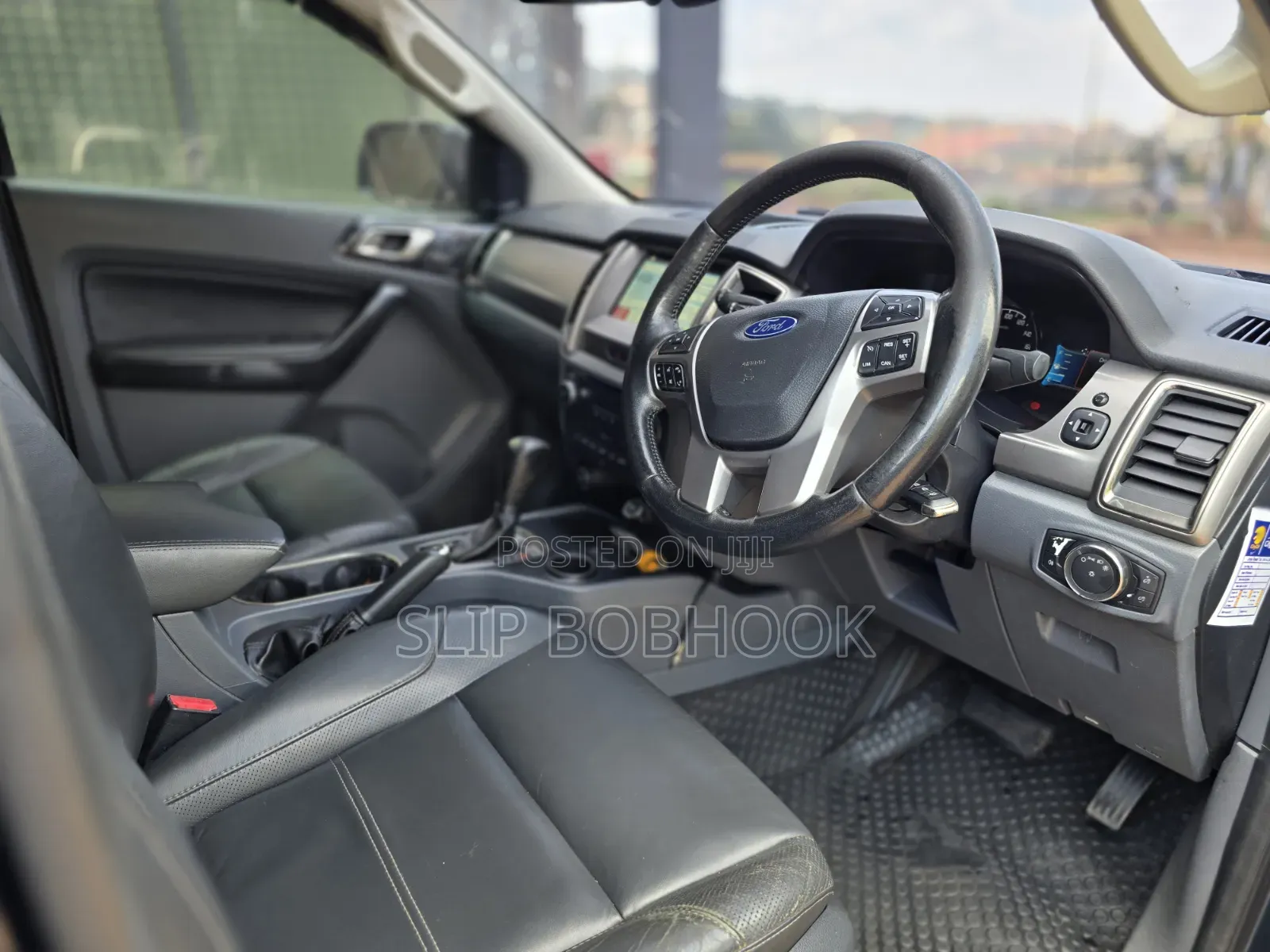 Ford Everest 2016 Blue