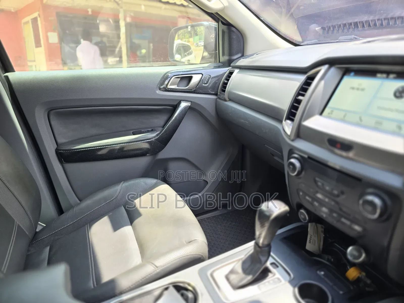 Ford Everest 2016 Blue