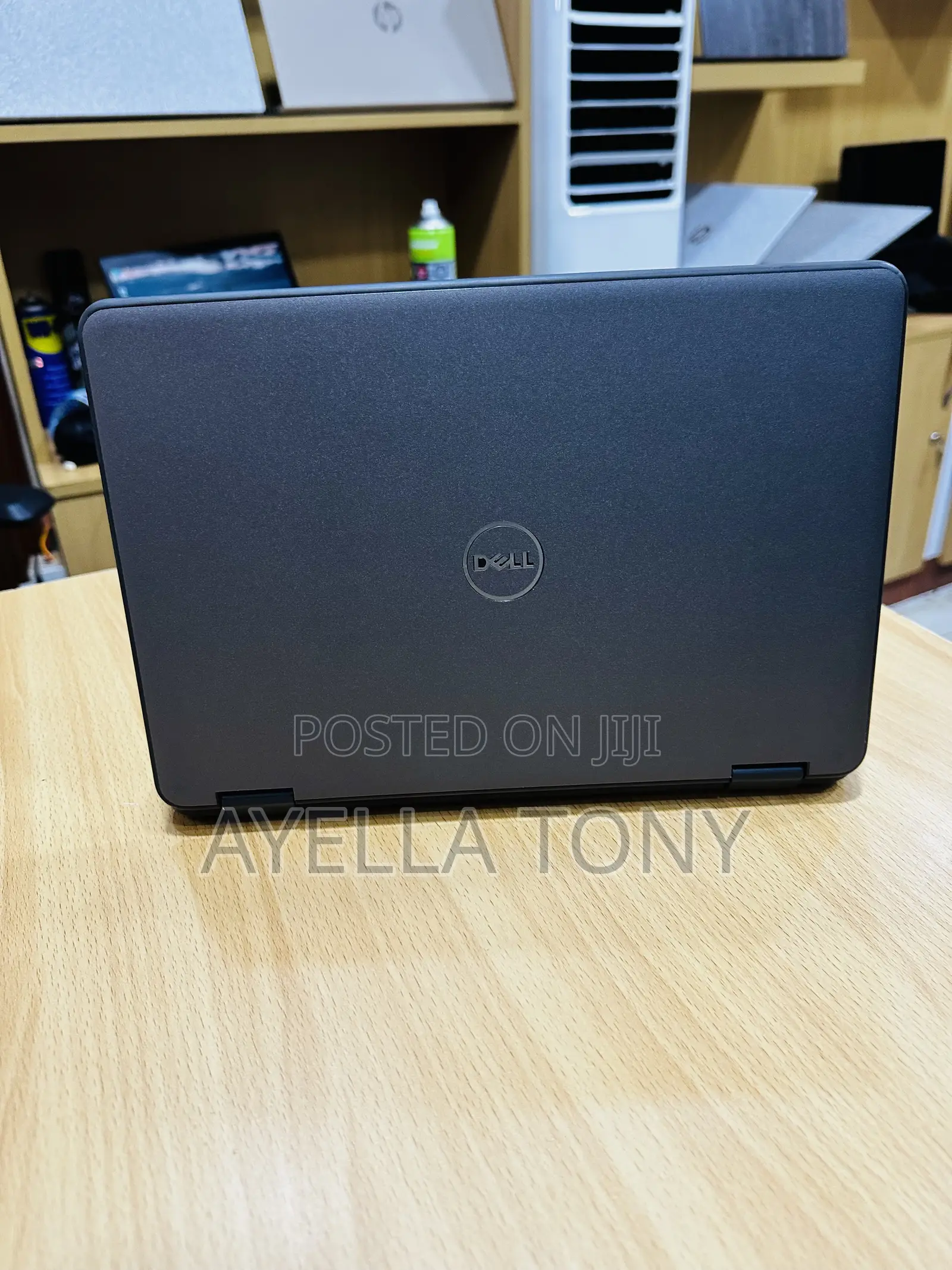 New Laptop Dell Latitude 3190 2-in-1 4GB Intel Core i5 SSD 128GB