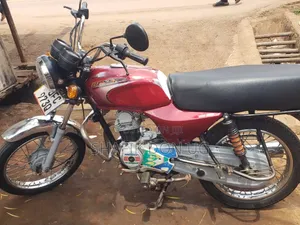 Bajaj Boxer 100 2017 Red