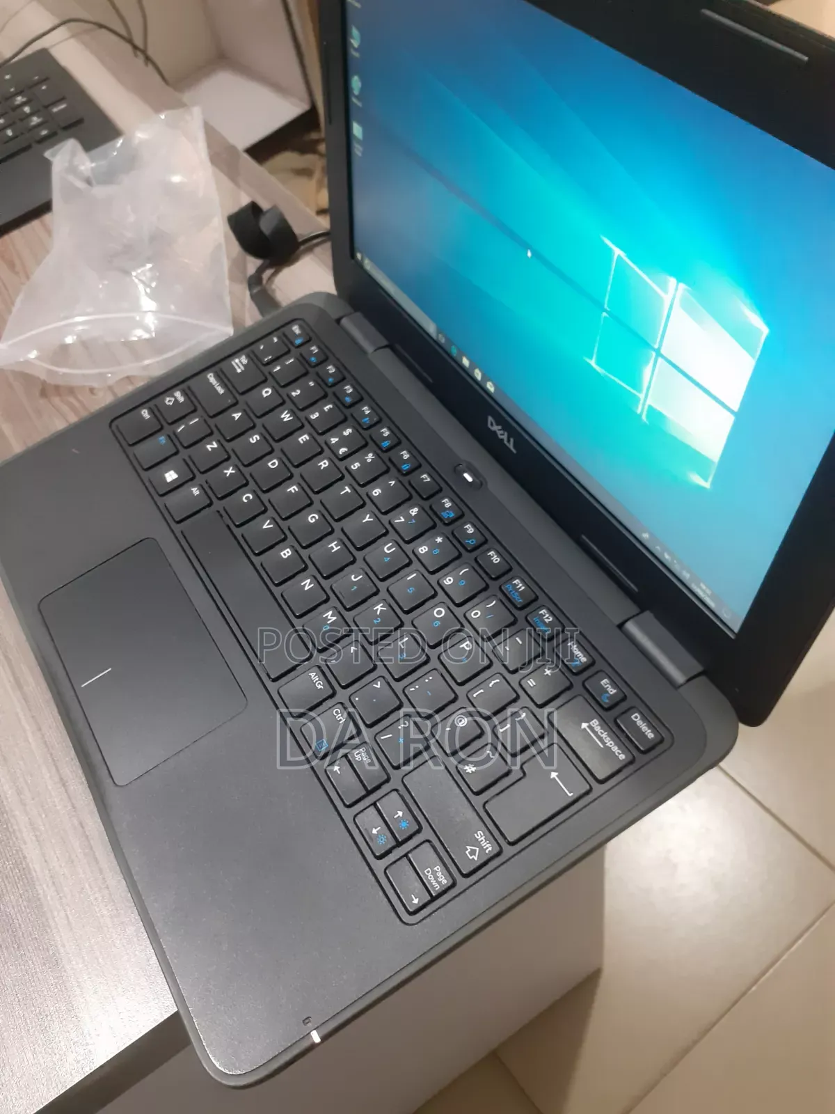 Laptop Dell Latitude 3190 4GB Intel Celeron SSD 128GB