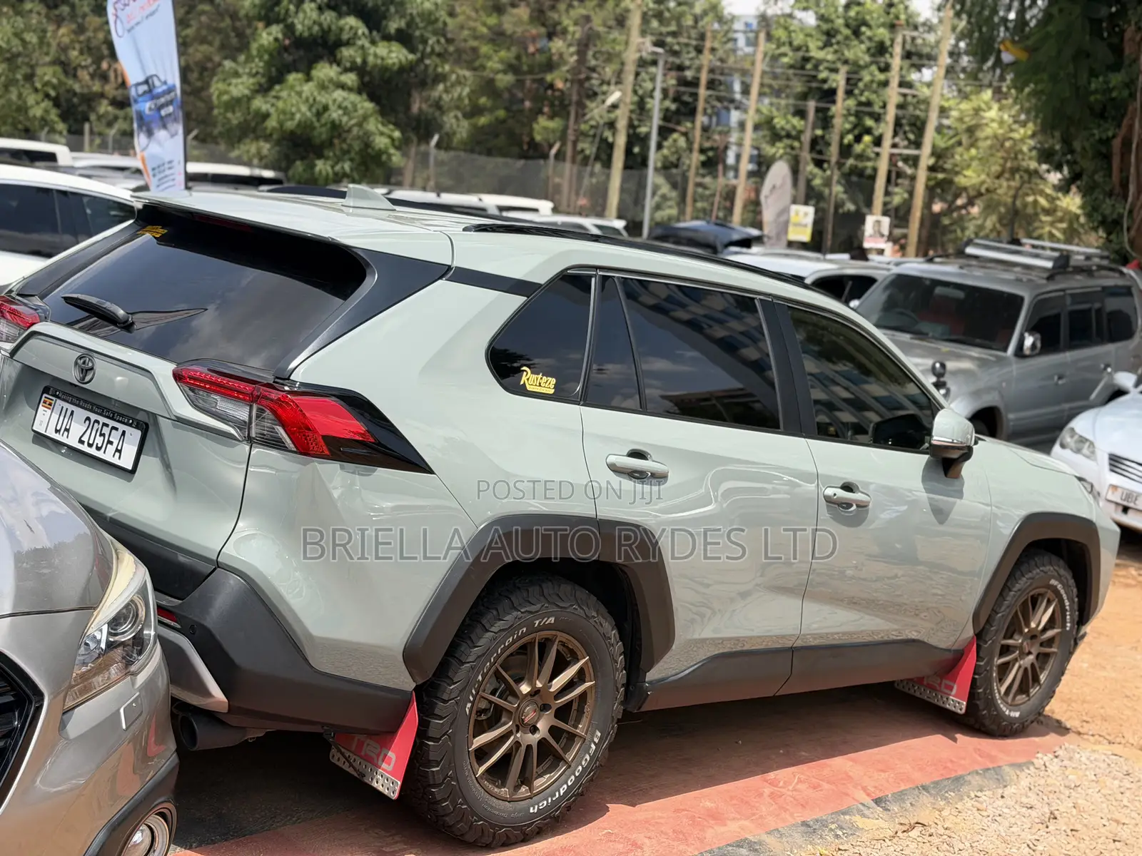Toyota RAV4 2020 Green