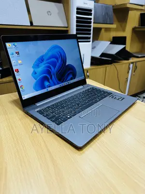 New Laptop HP ZBook 14u G5 8GB Intel Core i7 SSD 256GB