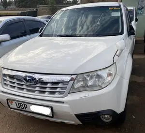 Subaru Forester 2010 Off white