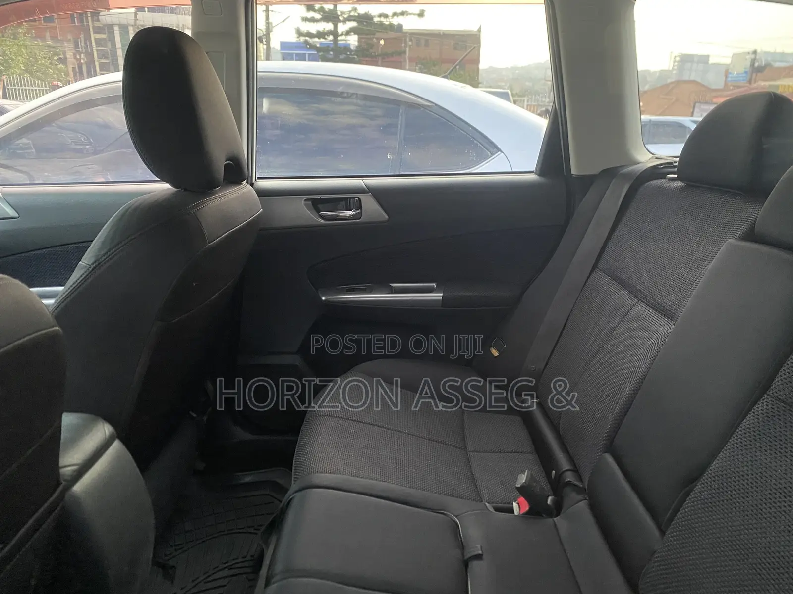 Subaru Forester 2010 Off white
