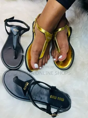 Chic Women's Flat Sandals