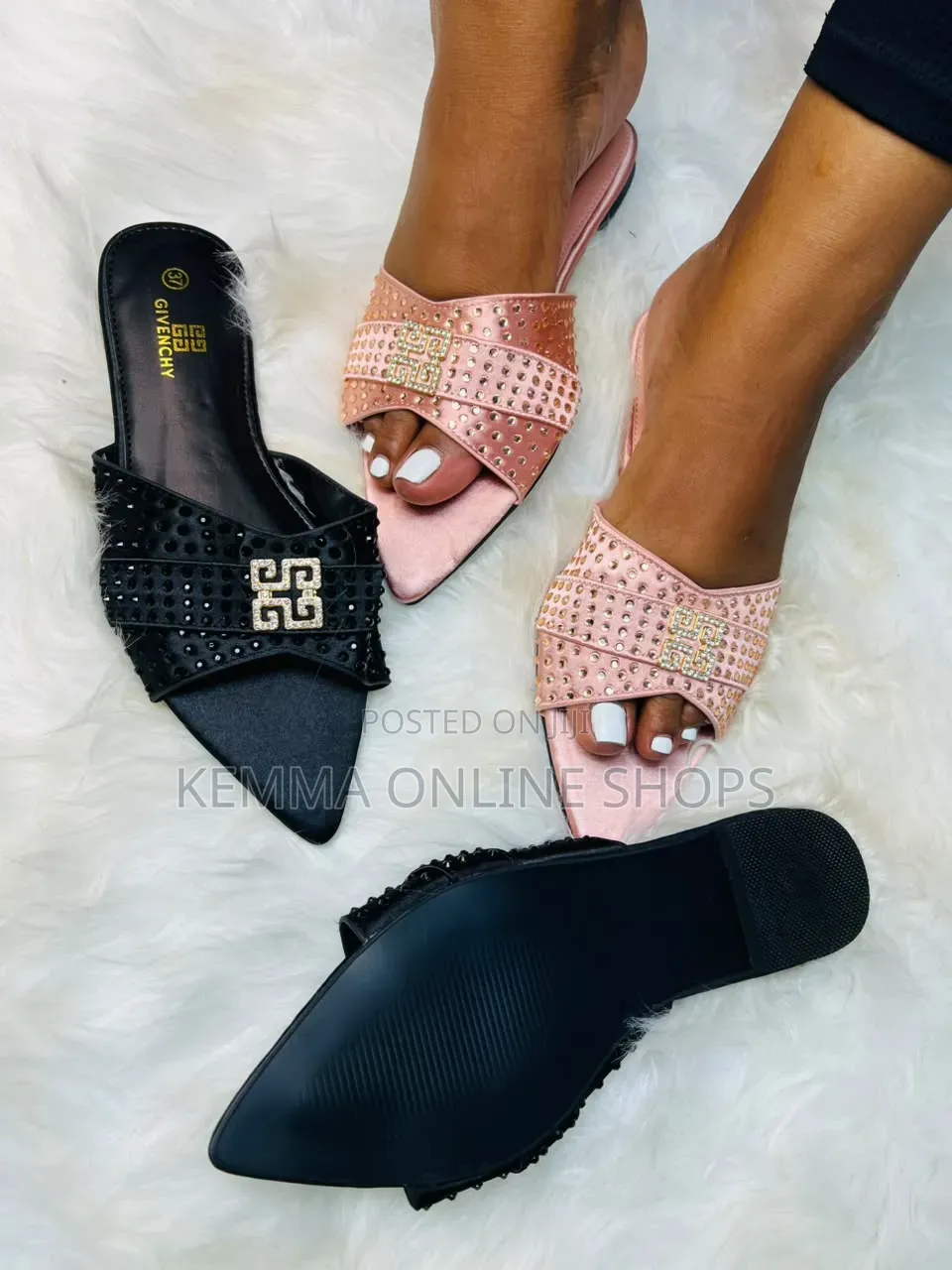Chic Women's Flat Sandals