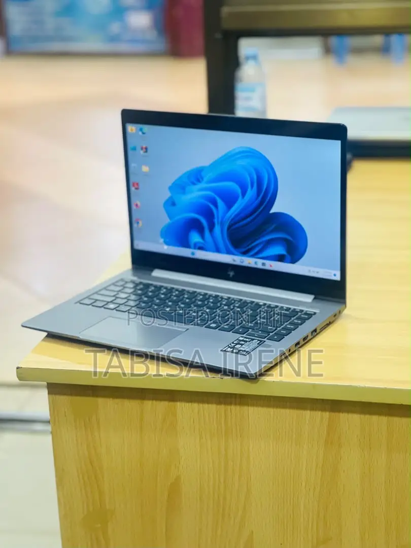 New Laptop HP ZBook 14u G5 8GB Intel Core i7 SSD 256GB
