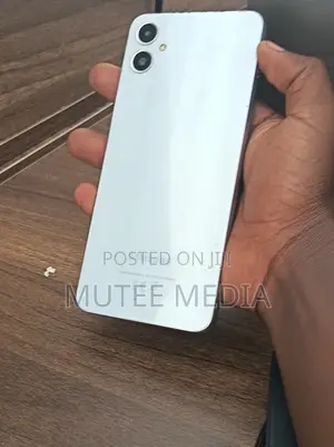 Samsung Galaxy A05 64 GB White