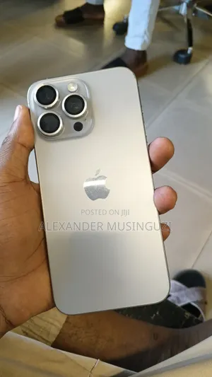 Apple iPhone 15 Pro Max 256 GB White