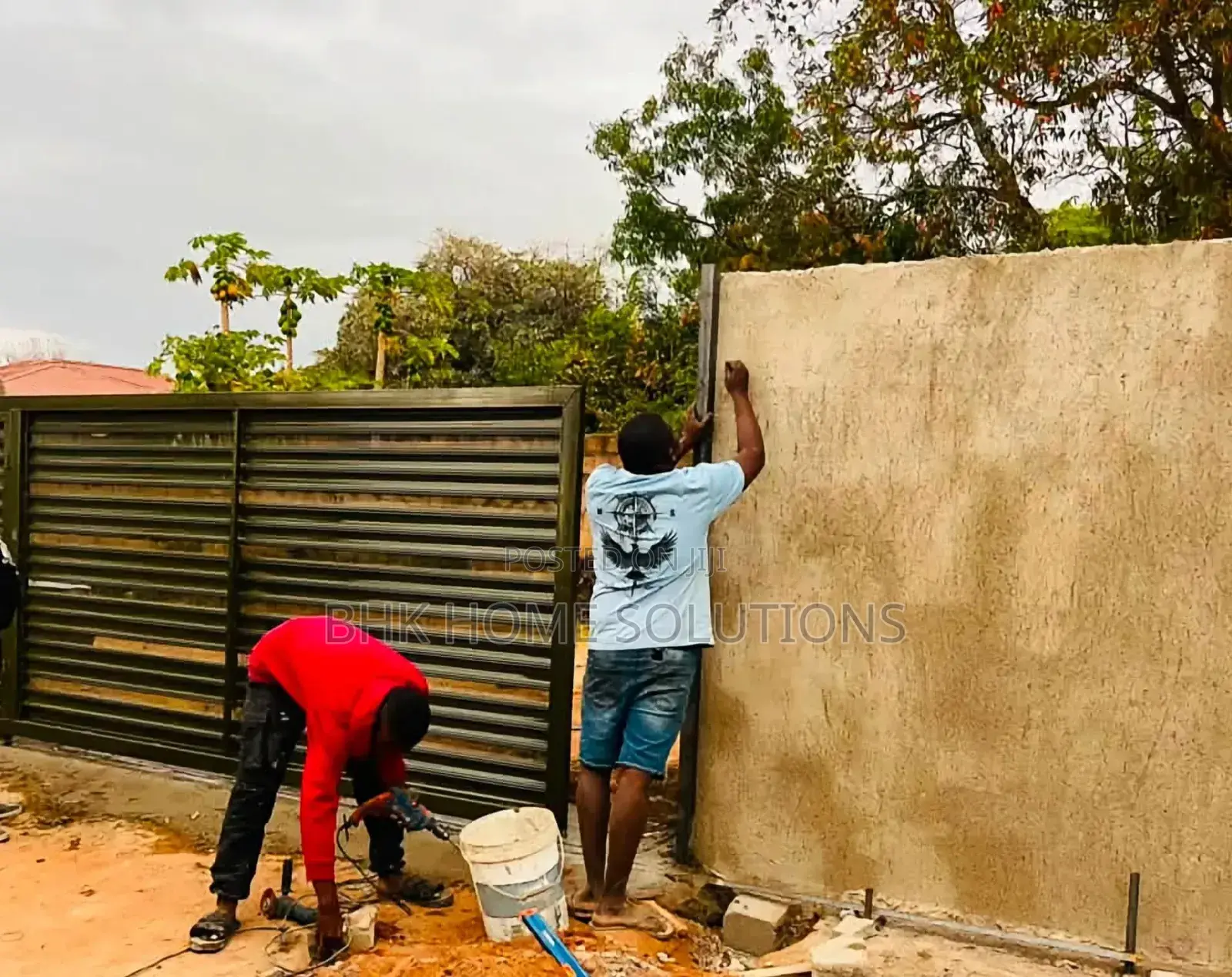 Modern Louver Sliding Gate Metal Fabrication Services