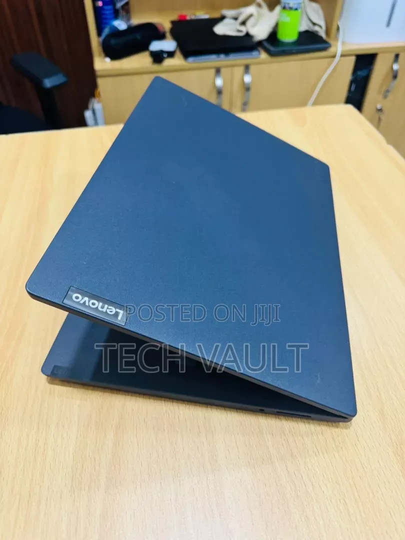 New Laptop Lenovo IdeaPad 1 8GB Intel Core i5 HDD+SSD 500GB