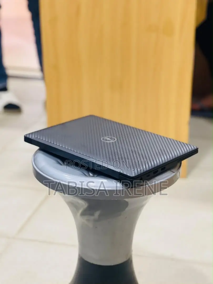 New Laptop Dell Latitude 7280 8GB Intel Core i7 SSD 256GB