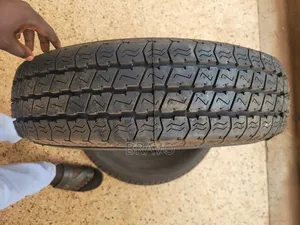 195R15 Tyres for a Taxi, Drone, Supercustom, Noah