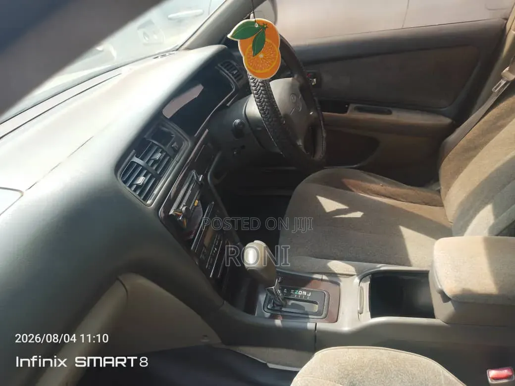 Toyota Mark II 1998 Silver