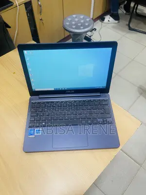 New Laptop Asus E203NA 2GB Intel Celeron SSD 32GB