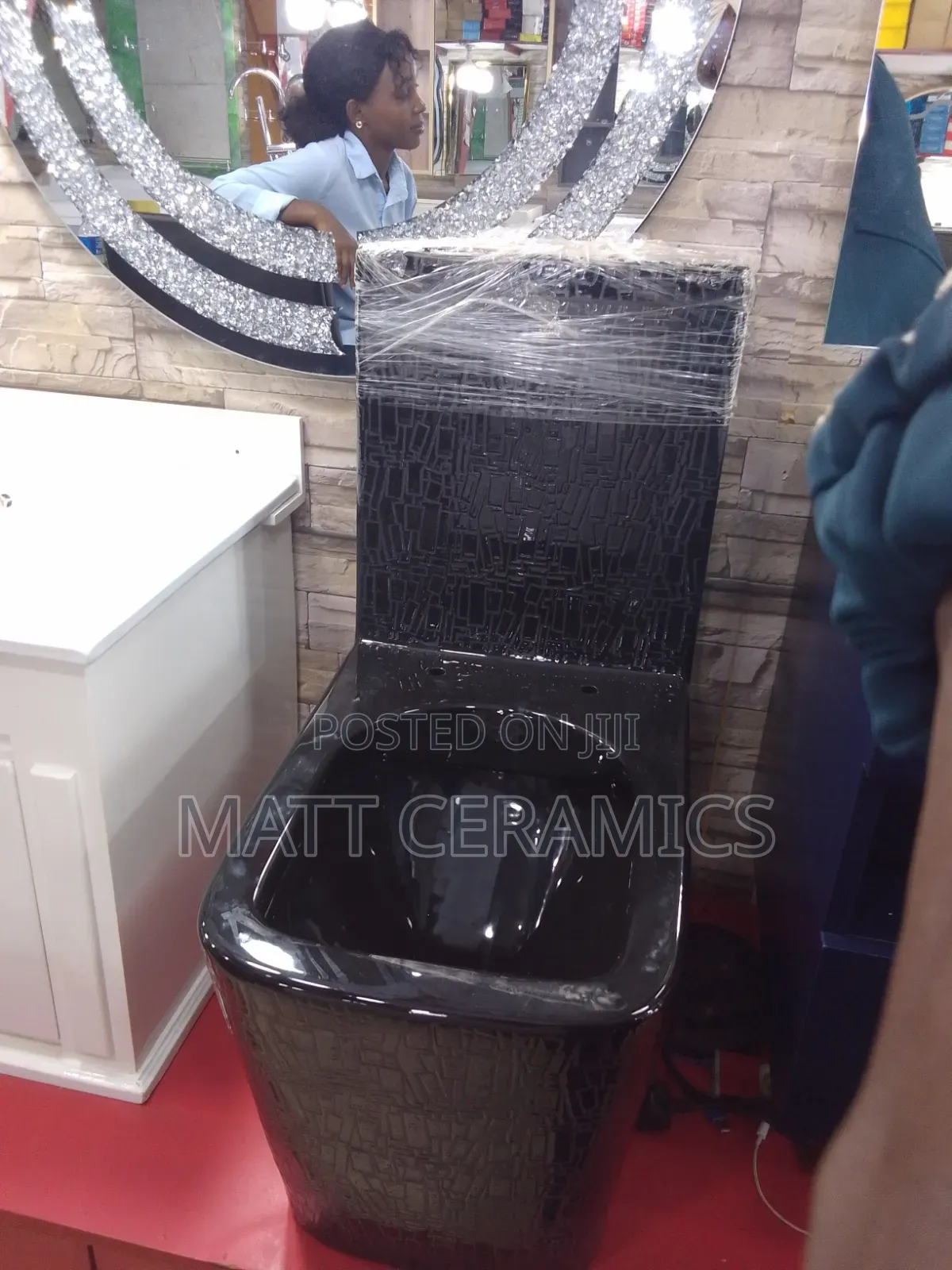 Classy Black Toilet Set