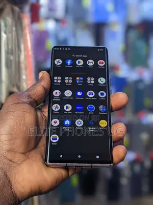 Sharp Aquos R6 128 GB Black