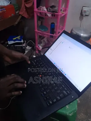 Laptop Dell Latitude 7400 16GB Intel Core i7 HDD 500GB