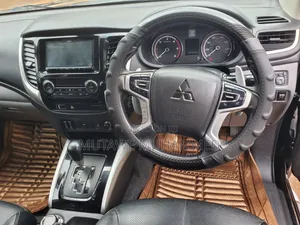 Mitsubishi L200 2018 Black