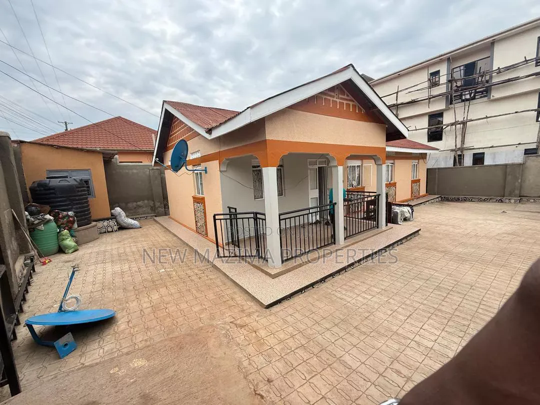 4bdrm Bungalow in Buzigq, Central Division for sale