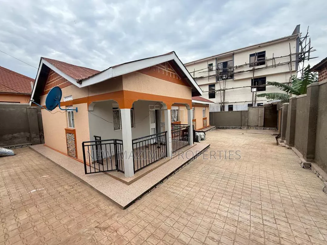 4bdrm Bungalow in Buzigq, Central Division for sale