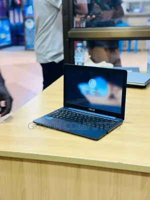 New Laptop Asus E203NA 4GB Intel Celeron SSD 32GB
