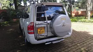 Mitsubishi Pajero 2003 White