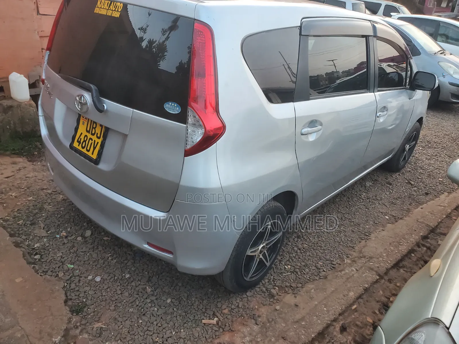 Toyota Sienta 2008 Silver