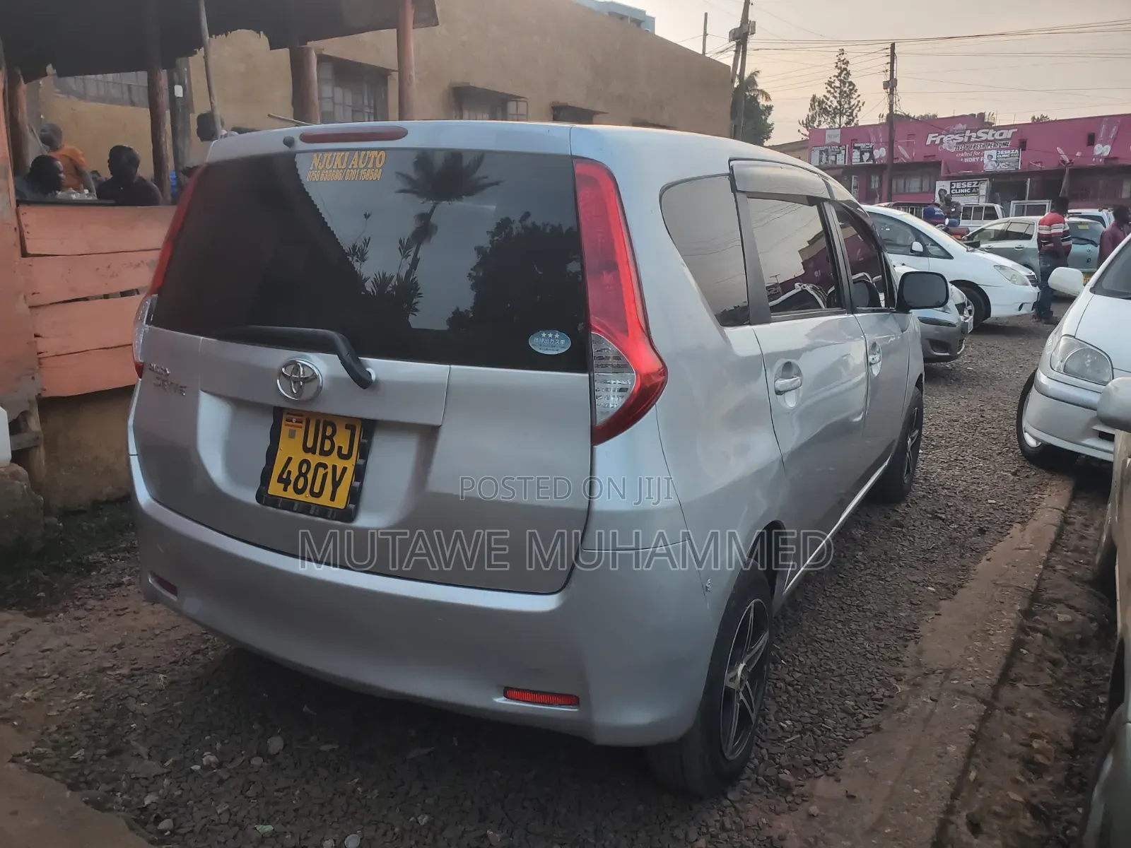 Toyota Sienta 2008 Silver