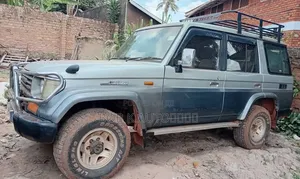 Toyota Land Cruiser 90 1997 Silver