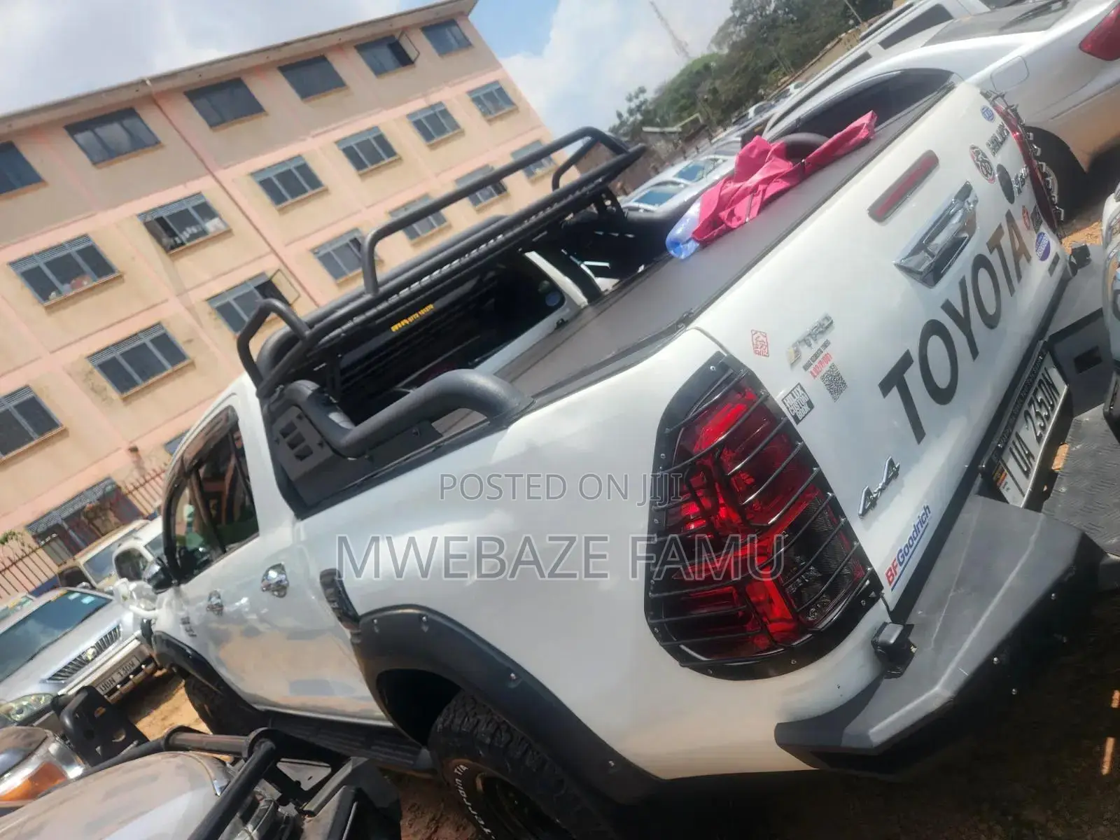 Toyota Hilux 2020 White