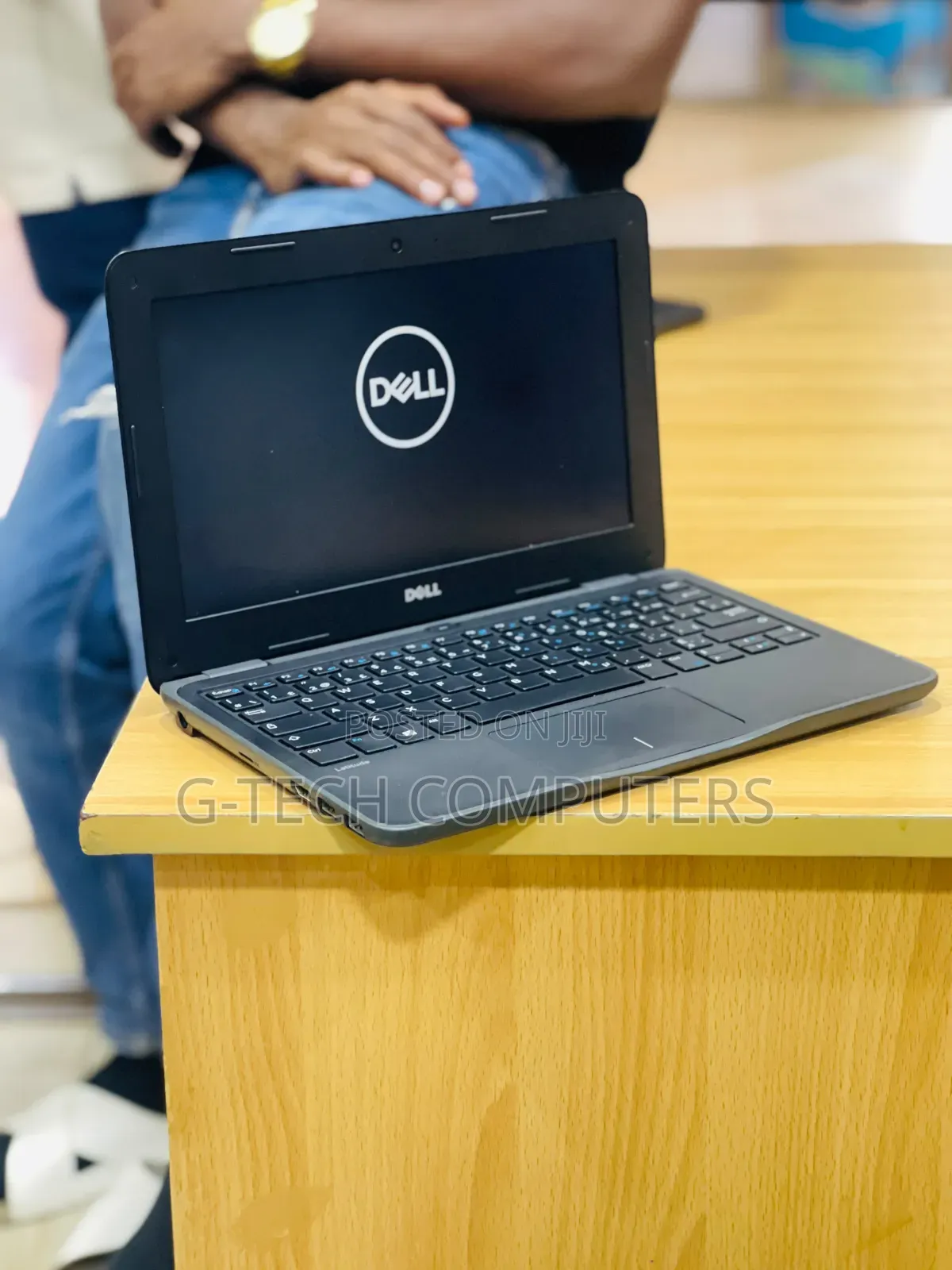 New Laptop Dell Latitude 3190 4GB Intel Celeron SSD 128GB