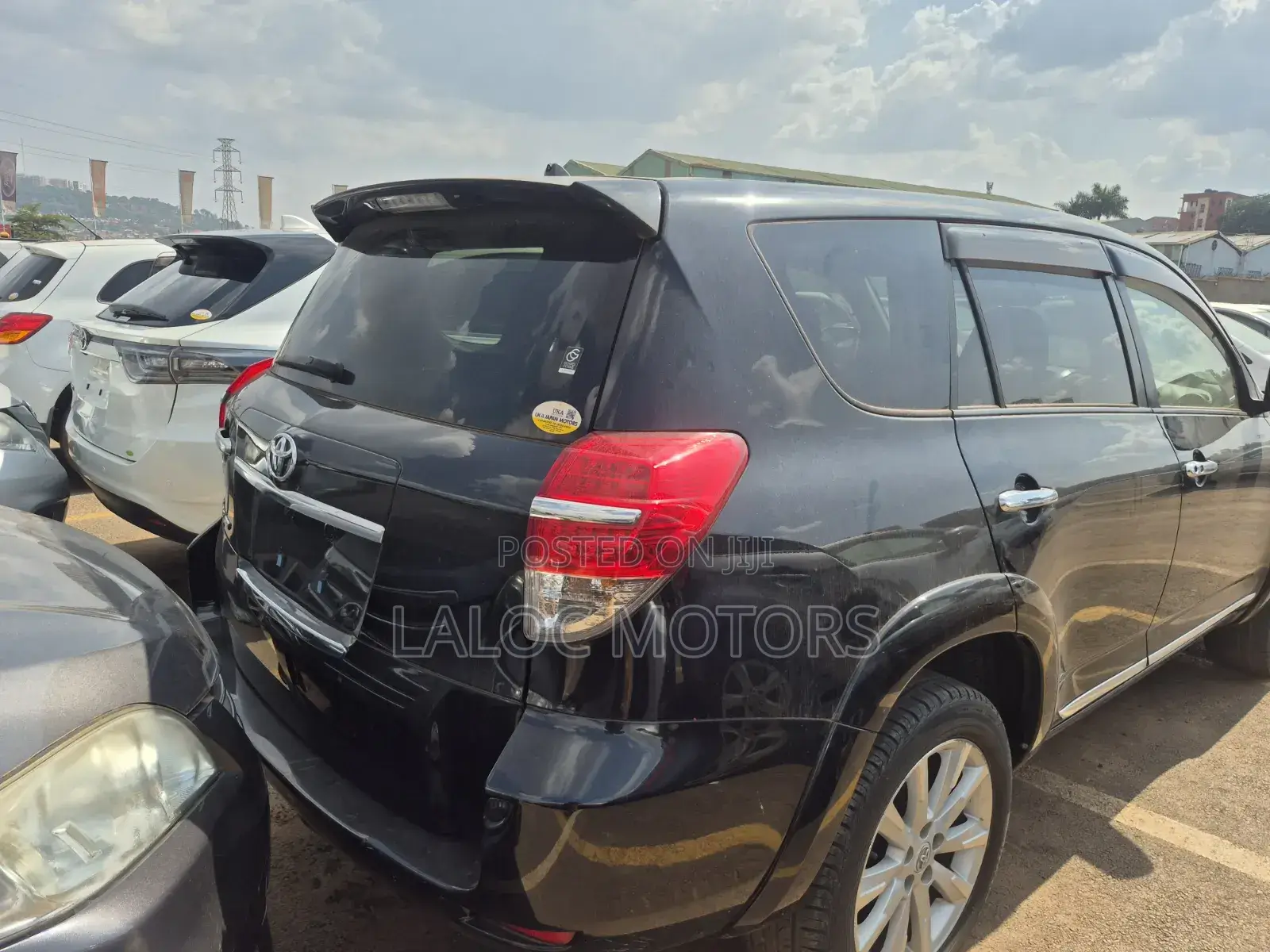 Toyota Vanguard 2013 Black