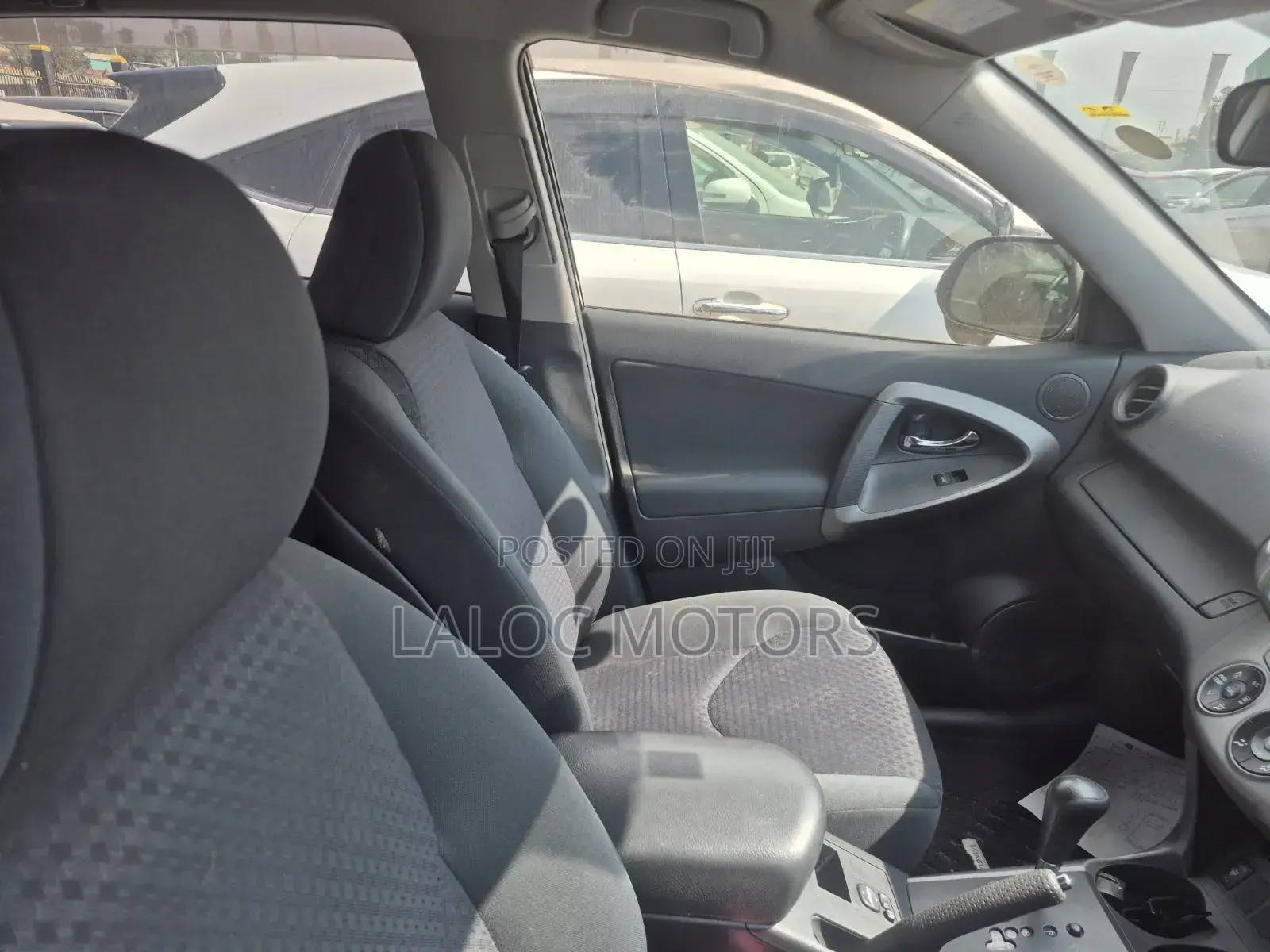 Toyota Vanguard 2013 Black