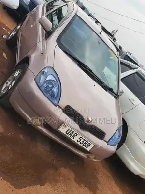 Toyota Vitz 2006 Gold