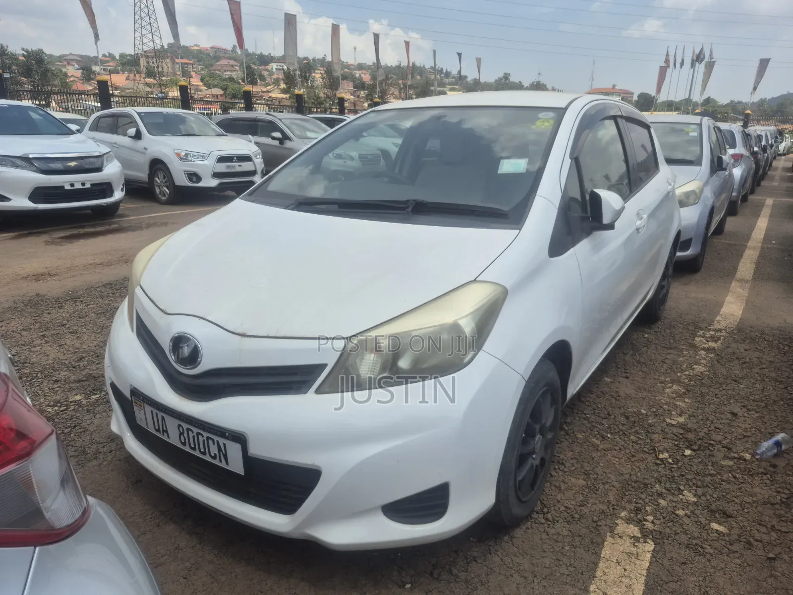 Toyota Vitz 2011 White