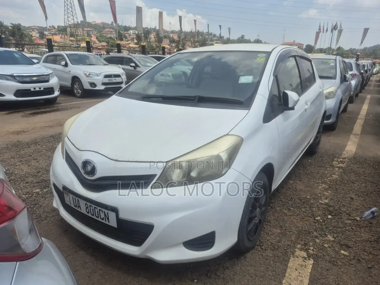 Toyota Vitz 2011 White