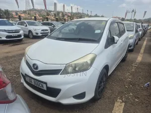 Toyota Vitz 2011 White